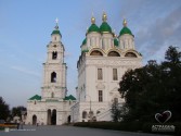 Успенский собор и надвратная соборная колокольня)